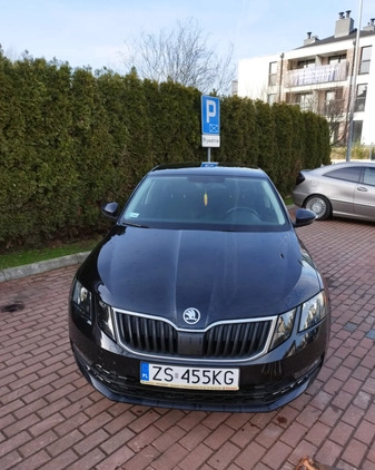 Skoda Octavia cena 69900 przebieg: 82000, rok produkcji 2018 z Szczecin małe 121